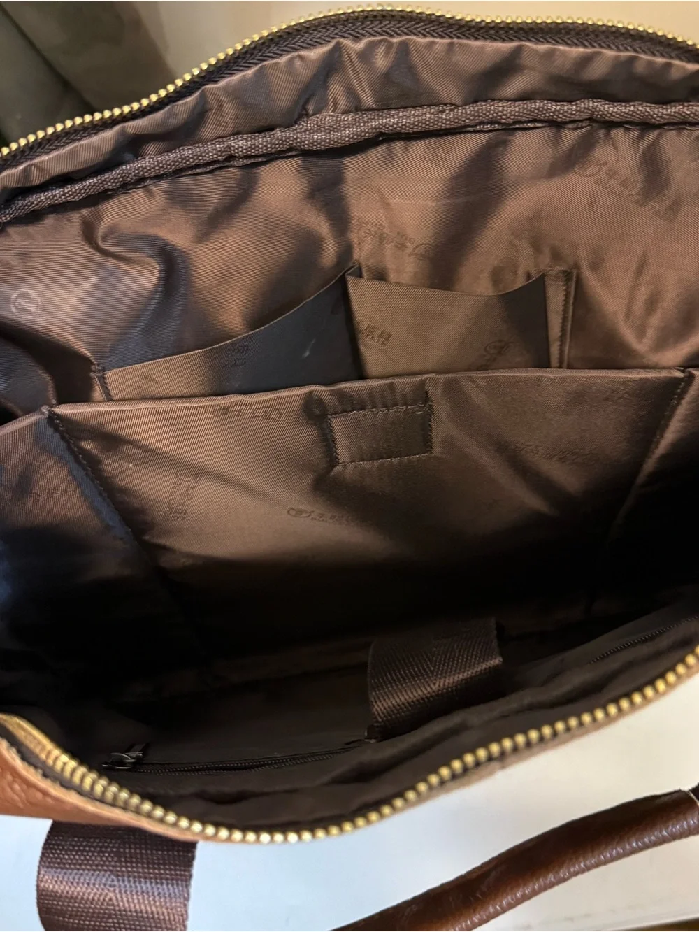 Bull Captain Leather Messenger Style Laptop Bag With Strap (brown)